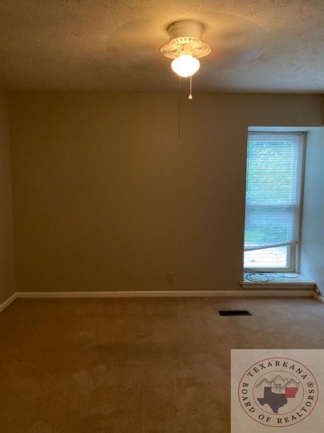 1701 Linden A & B Property Photo 21