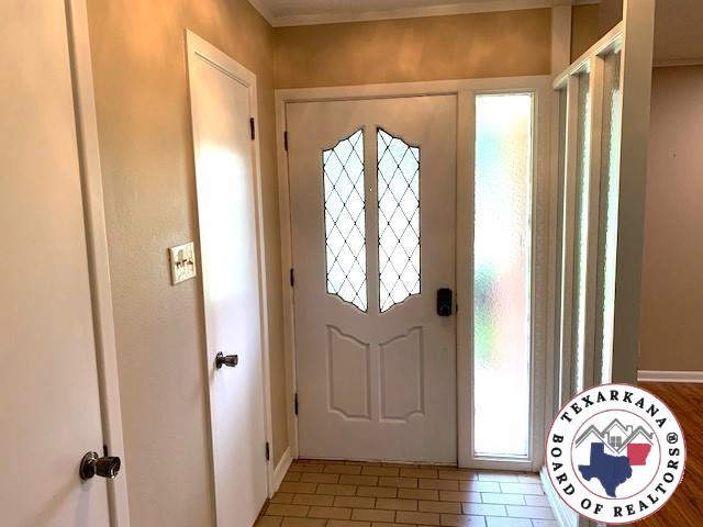 1 Lambeth Cr. Property Photo 2