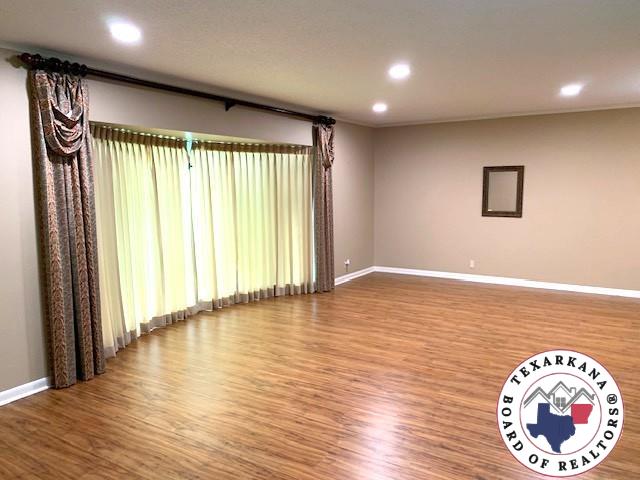 1 Lambeth Cr. Property Photo 6