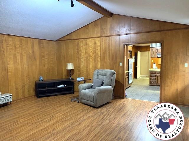 1 Lambeth Cr. Property Photo 8