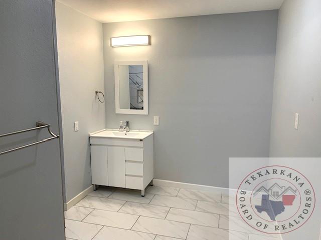 1 Lambeth Cr. Property Photo 26