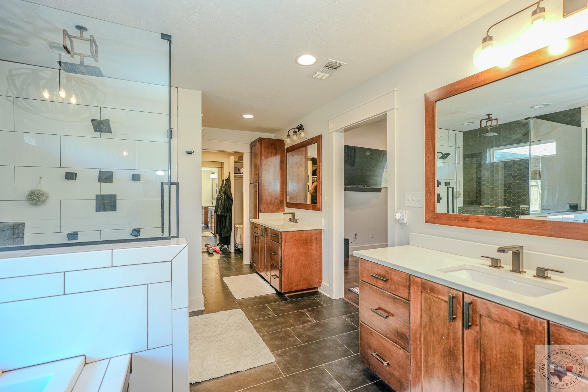 5339 Mandeville Rd. Property Photo 12