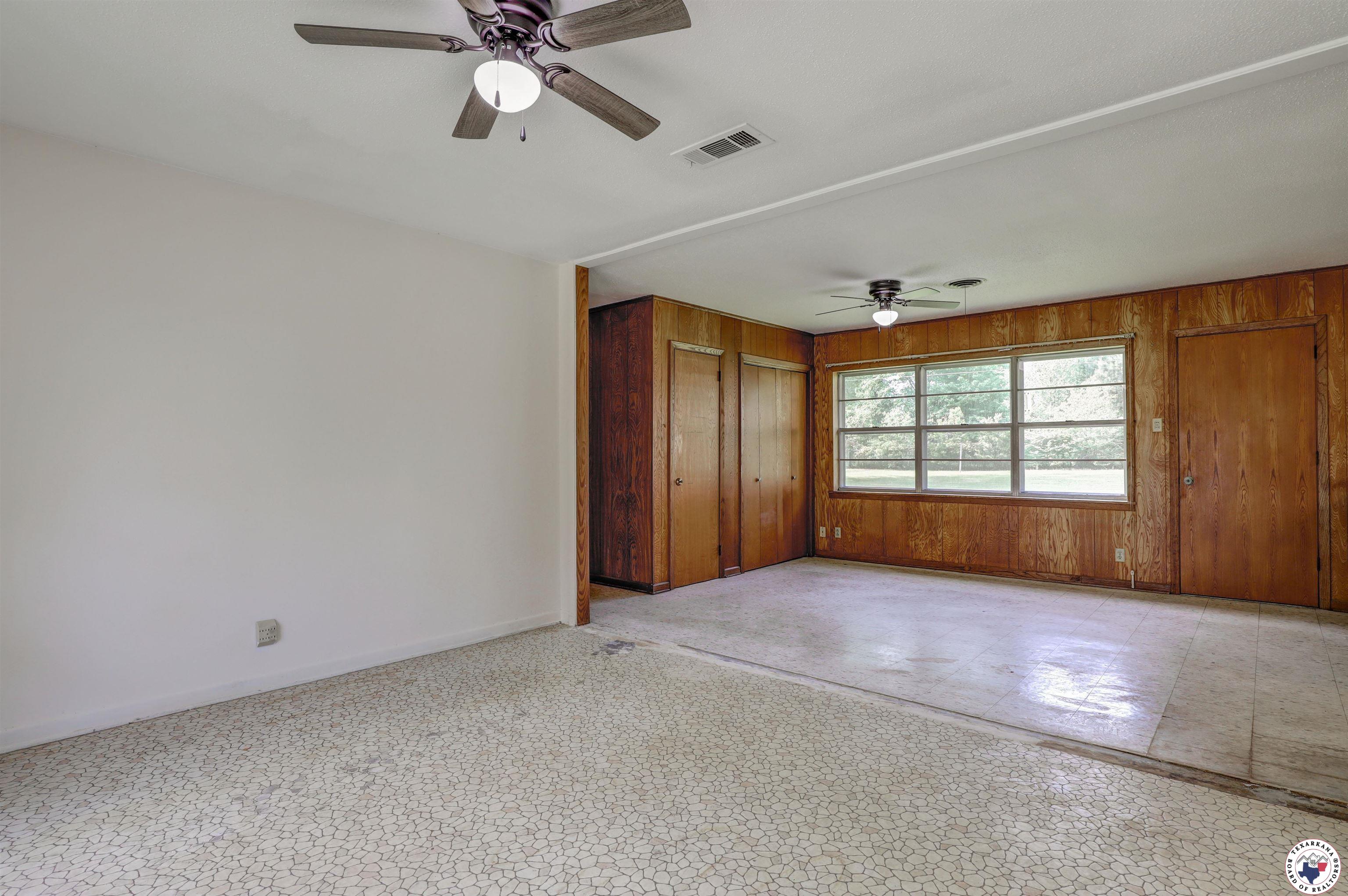 129 Pine St. Property Photo 5