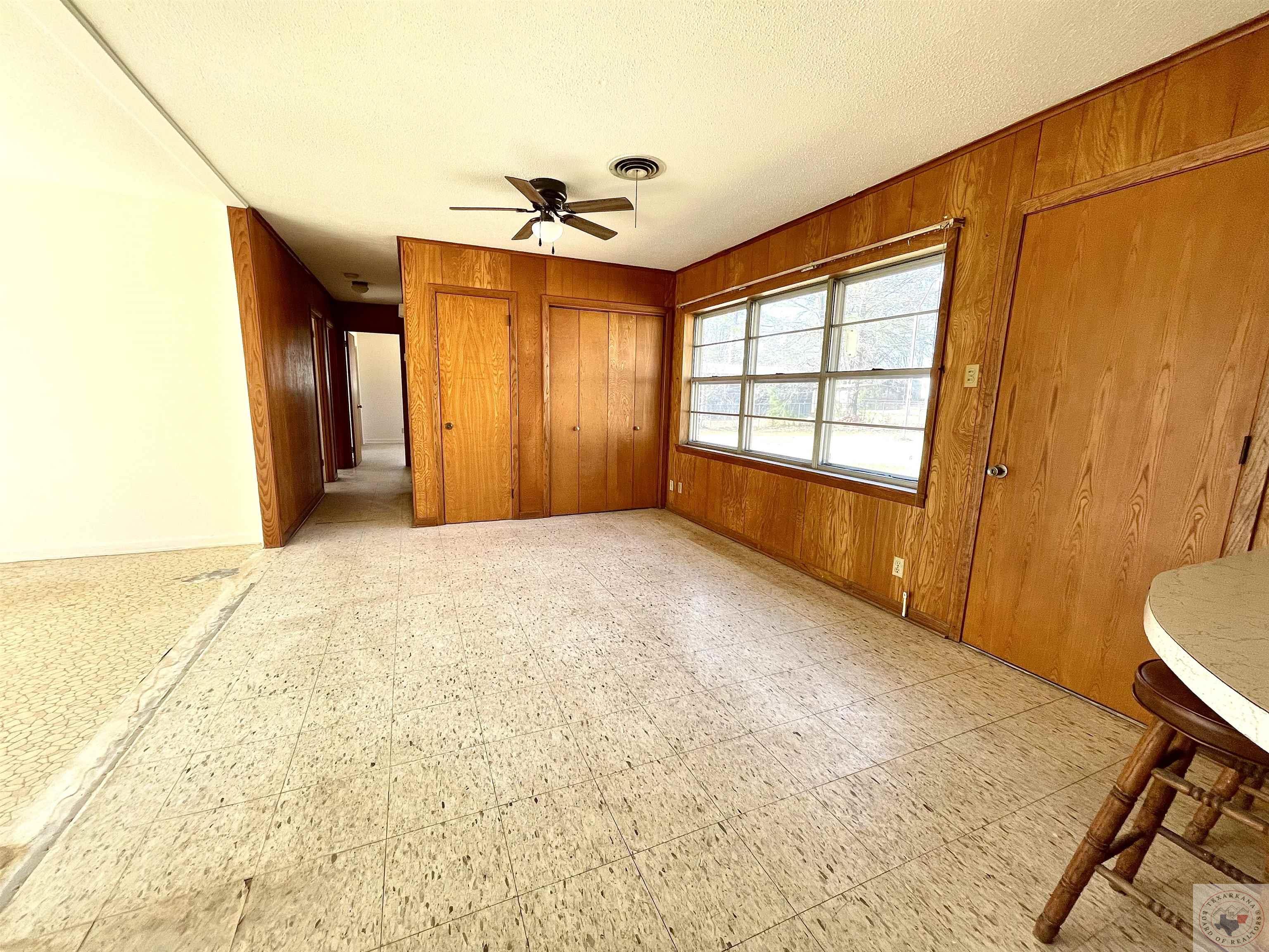 129 Pine St. Property Photo 6