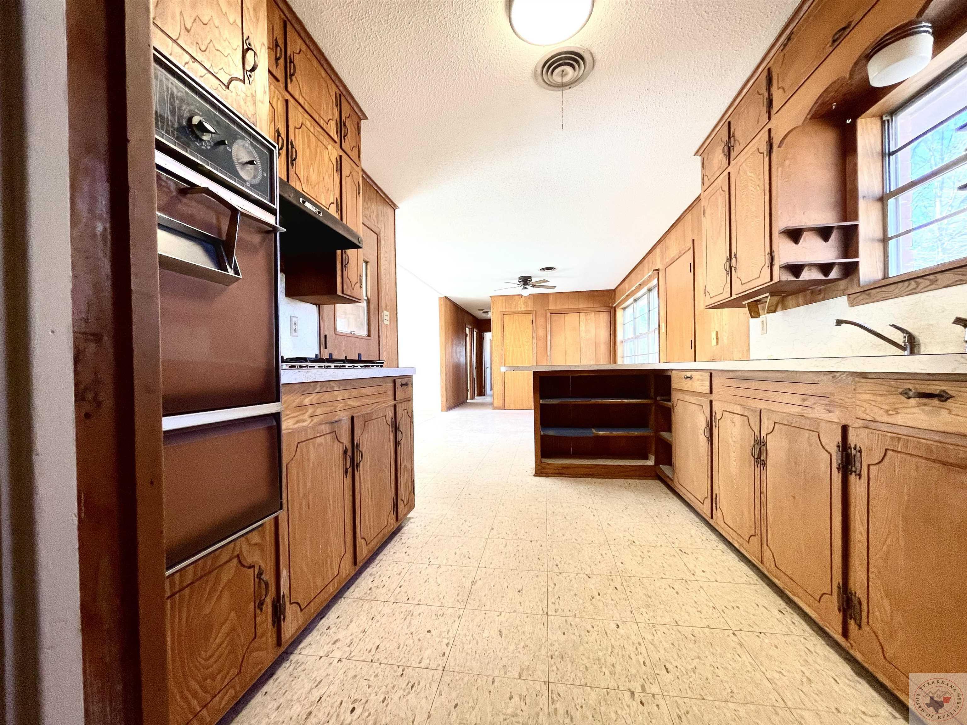 129 Pine St. Property Photo 14