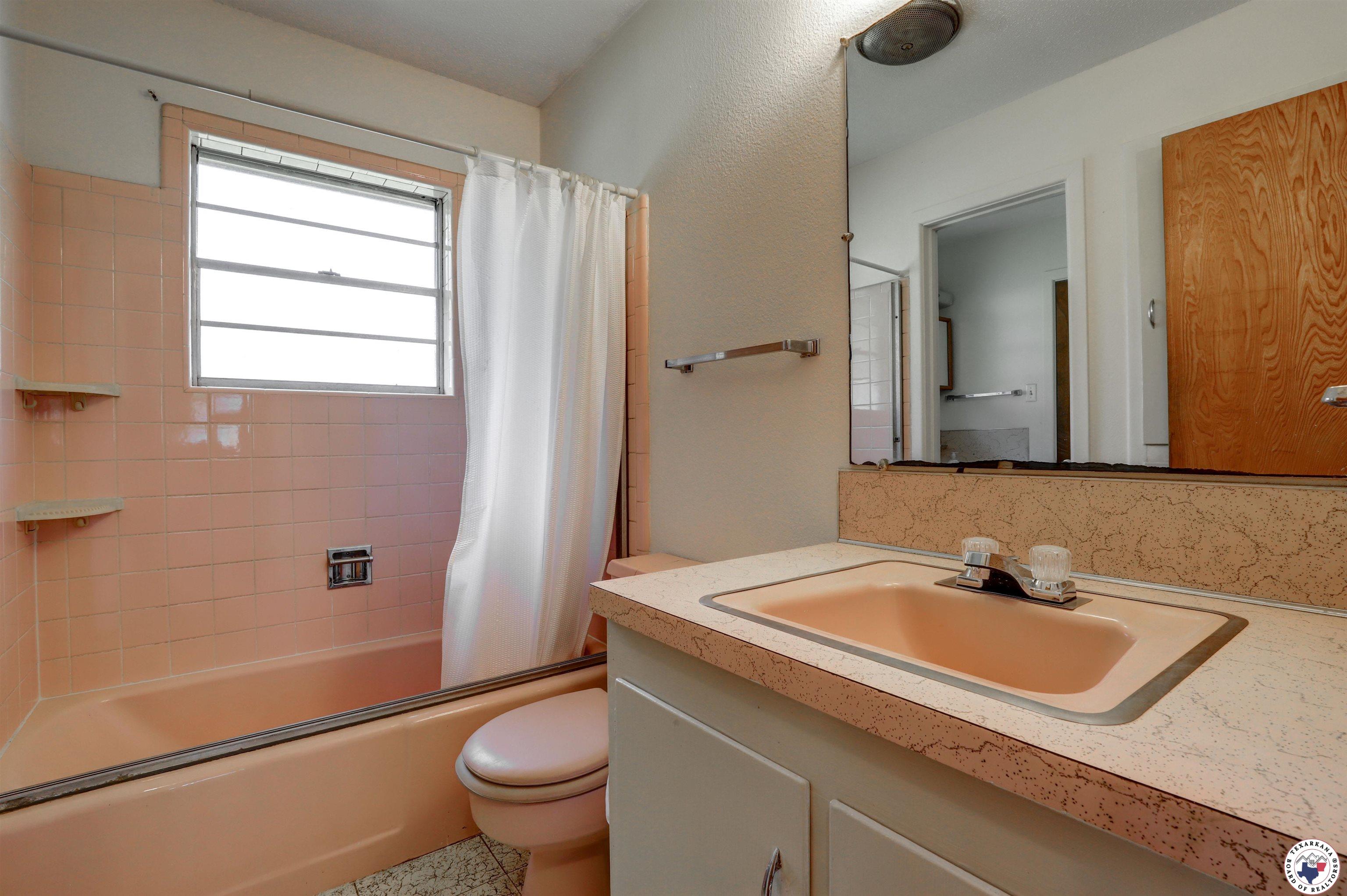 129 Pine St. Property Photo 21