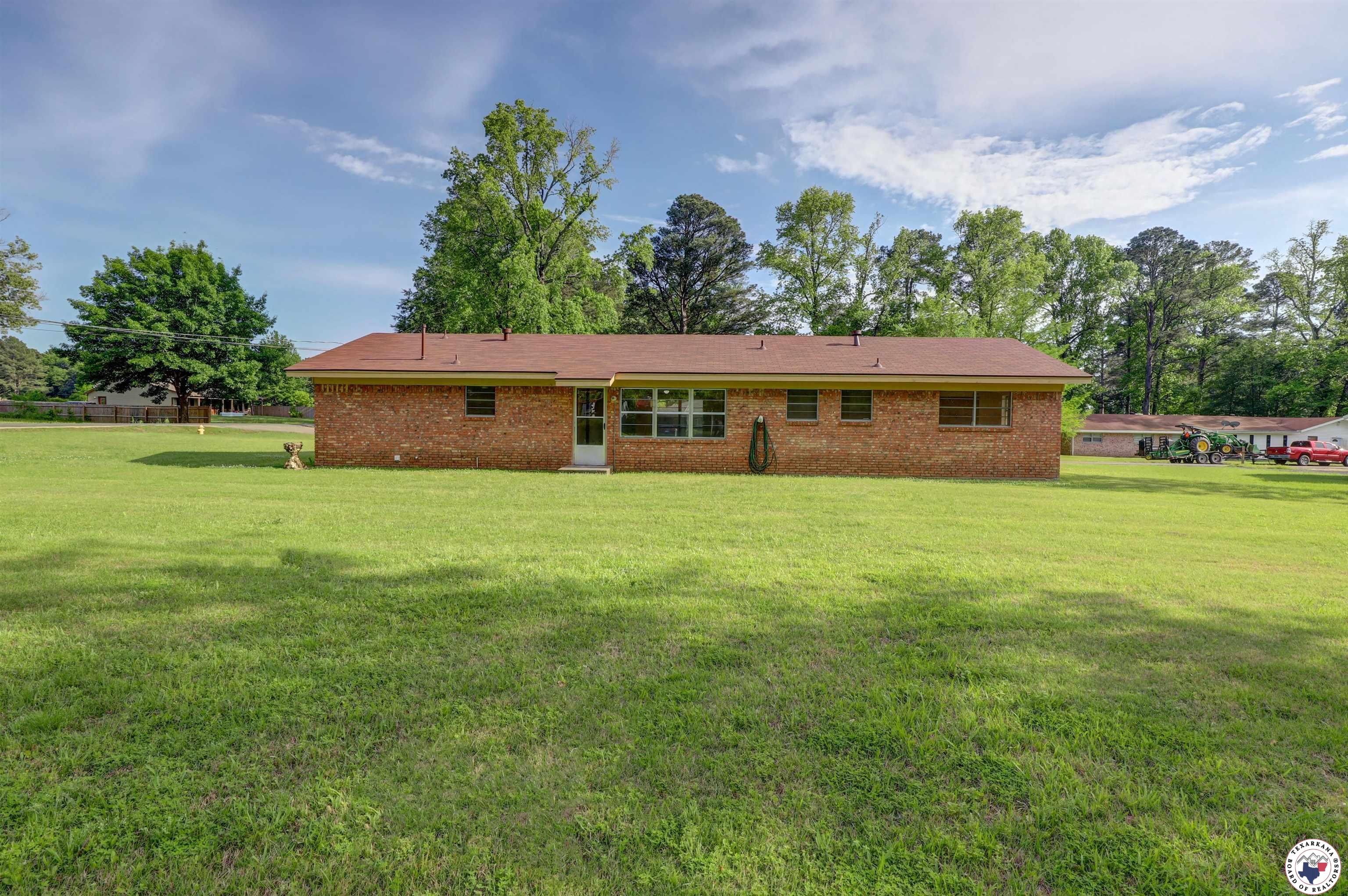 129 Pine St. Property Photo 26