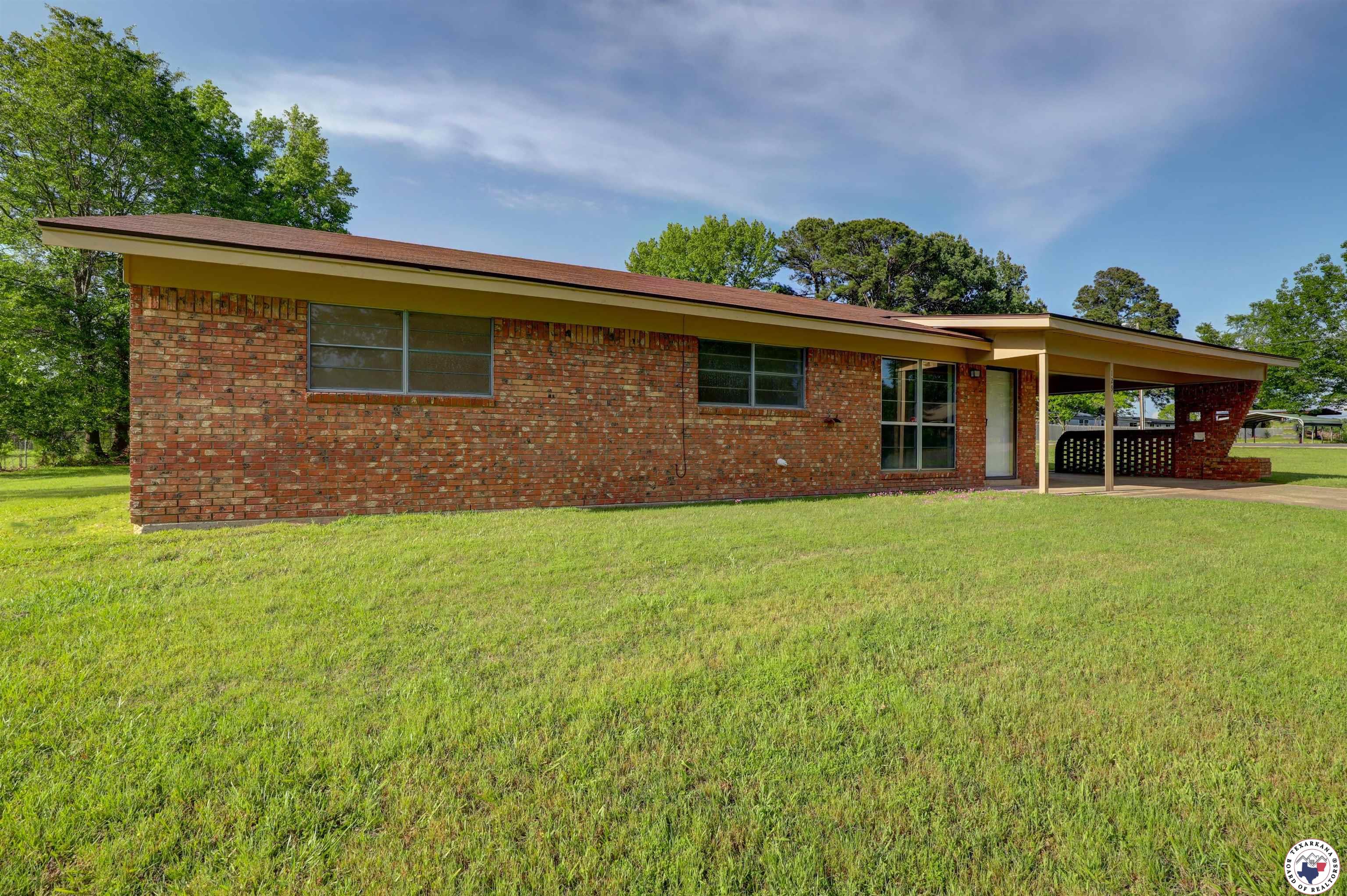 129 Pine St. Property Photo 28