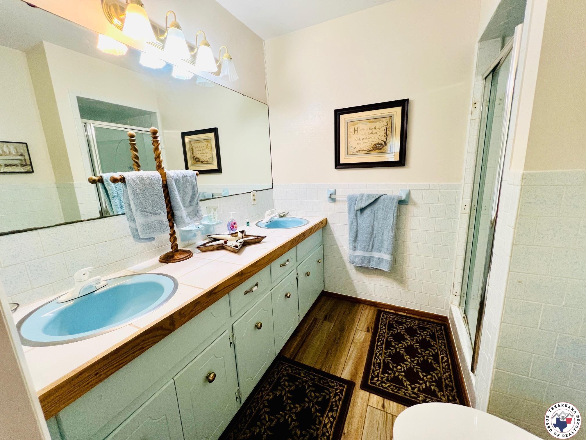 741 Rainbow Road Property Photo 9