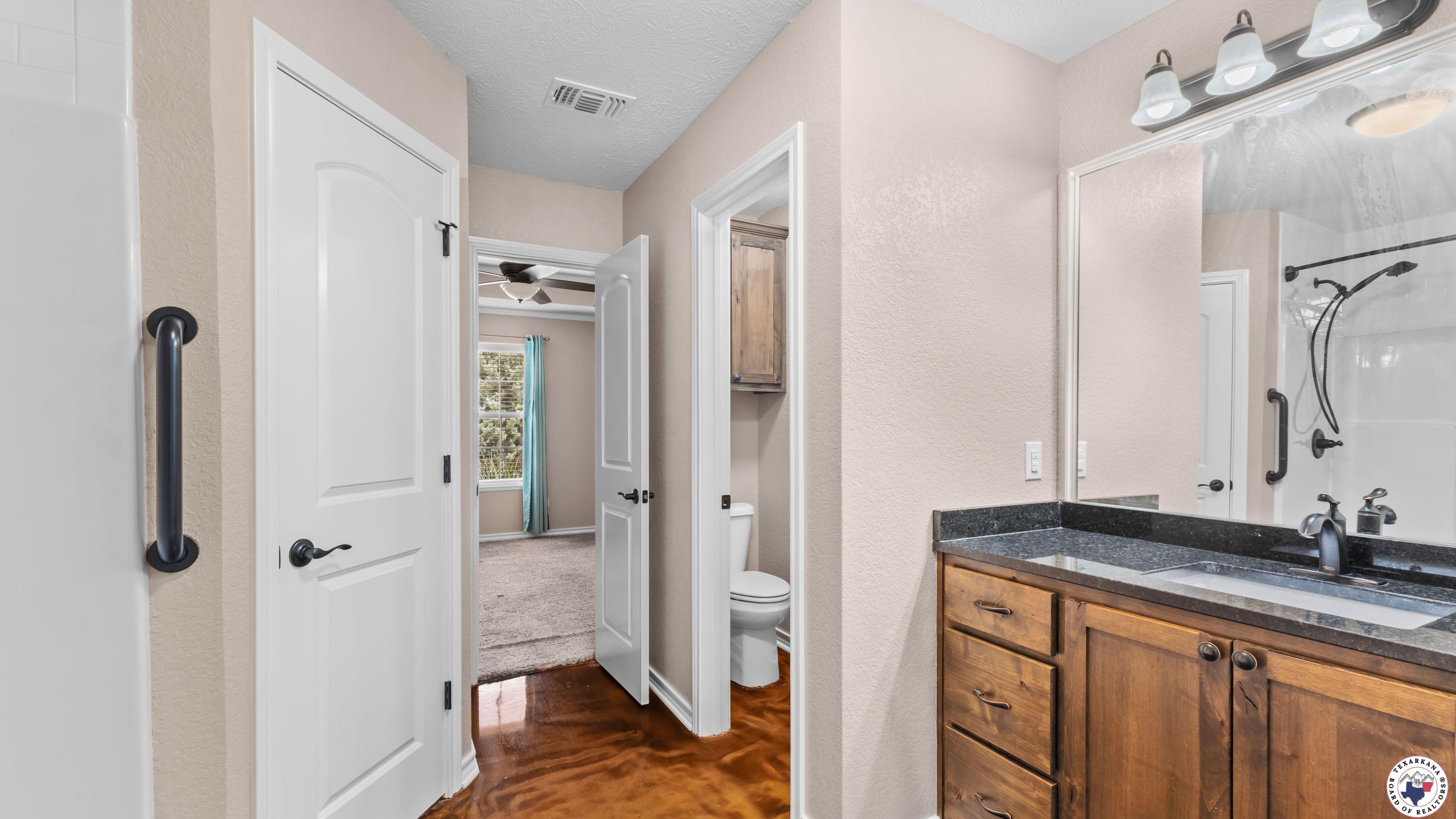 5105 Remington St Property Photo 15