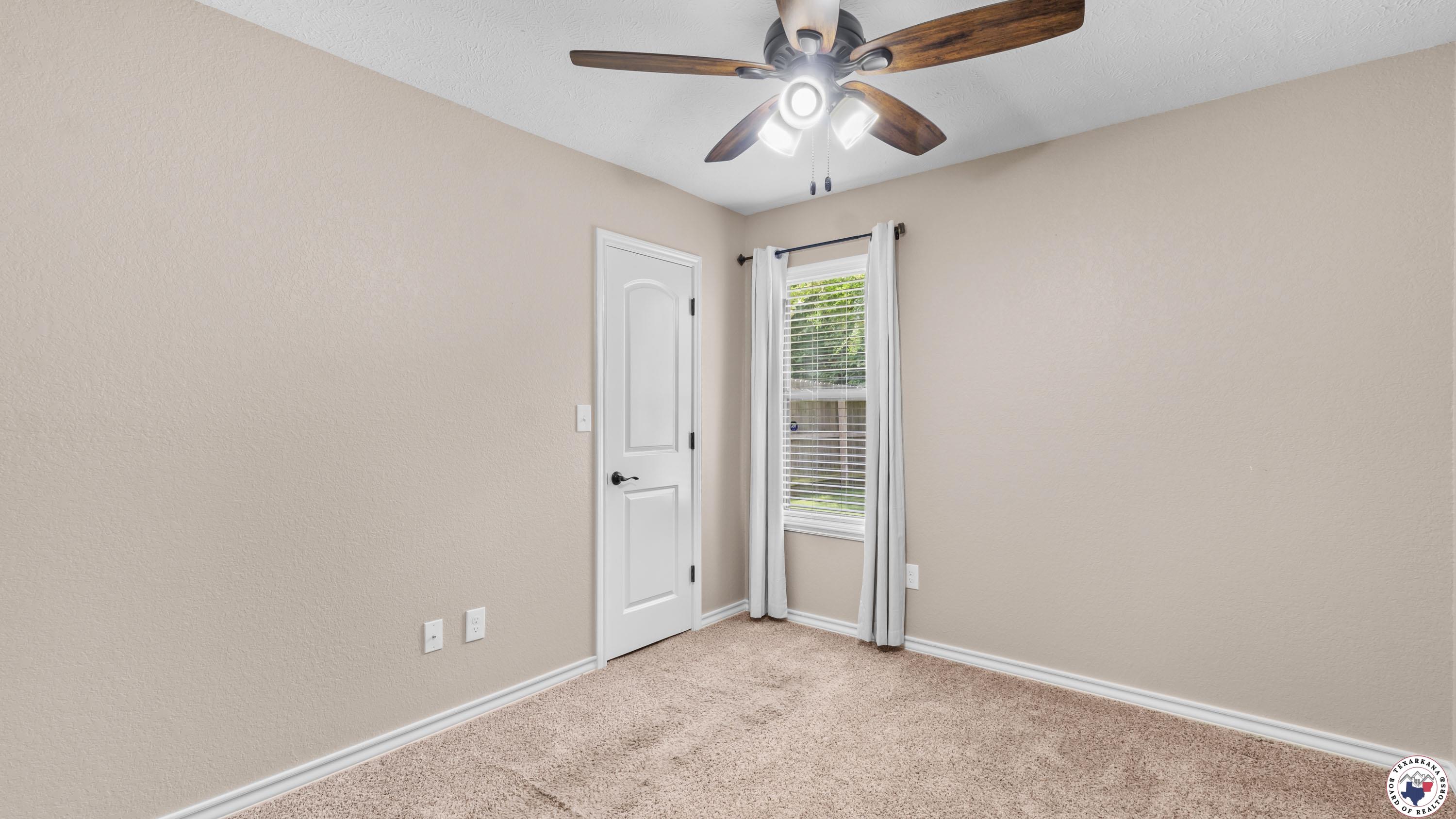 5105 Remington St Property Photo 16