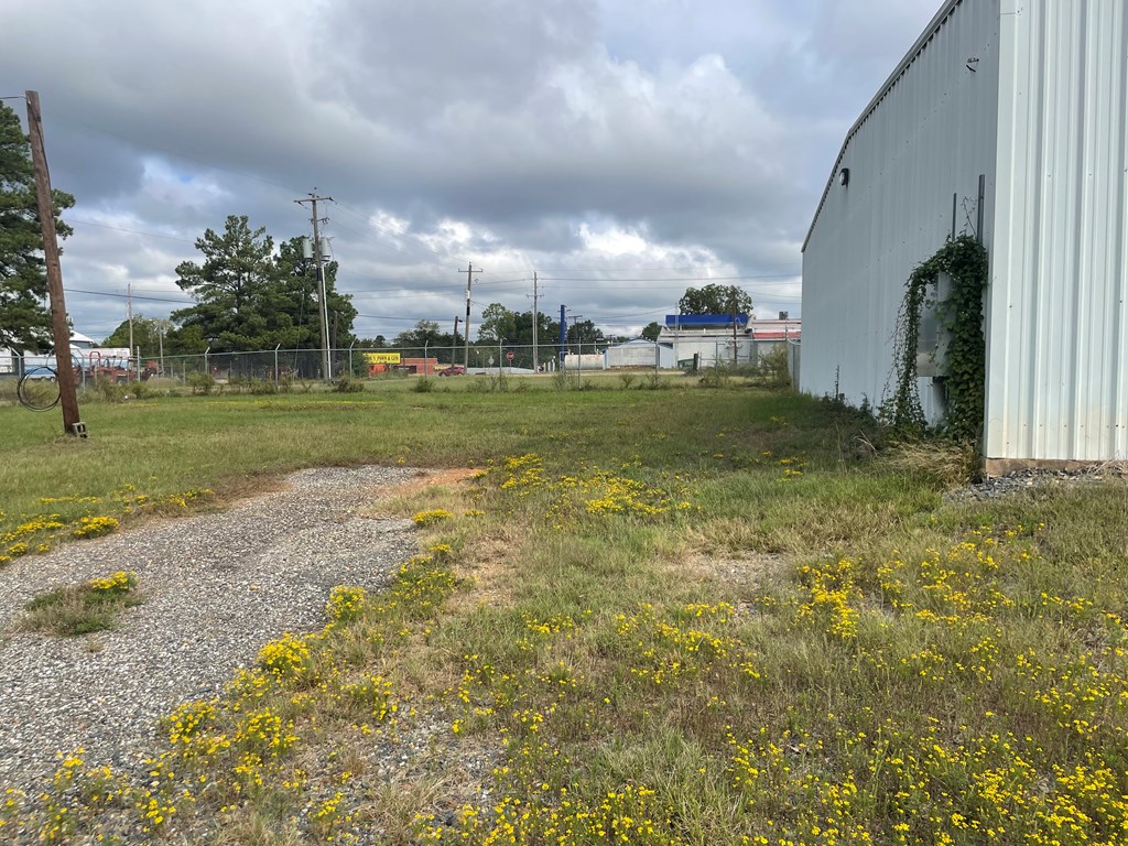 702 Property Photo 15