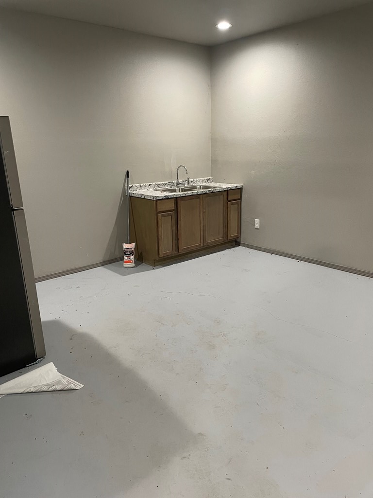 702 Property Photo 26