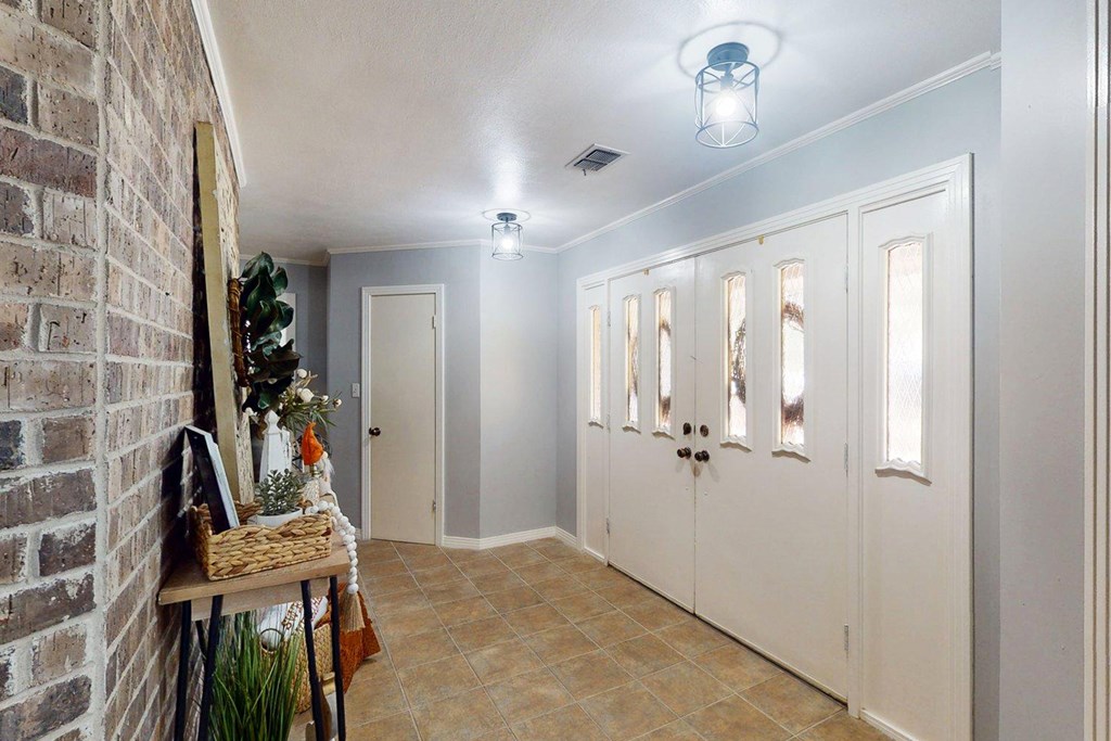 6408 Prestige Lane Property Photo 4