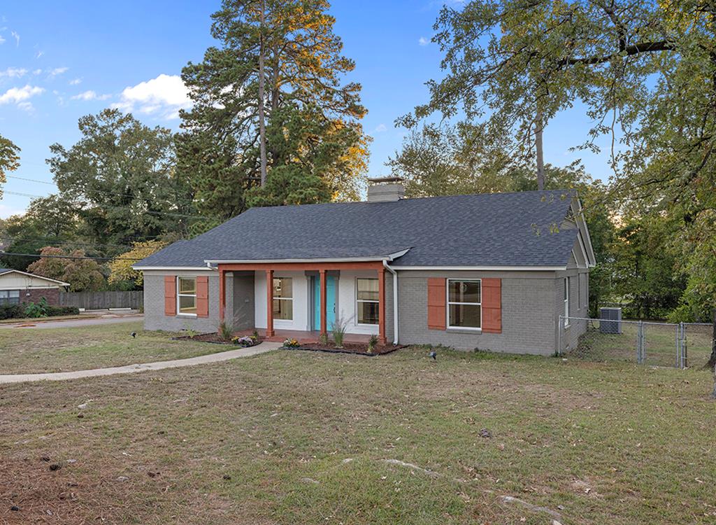 3301 Wood St Property Photo 4