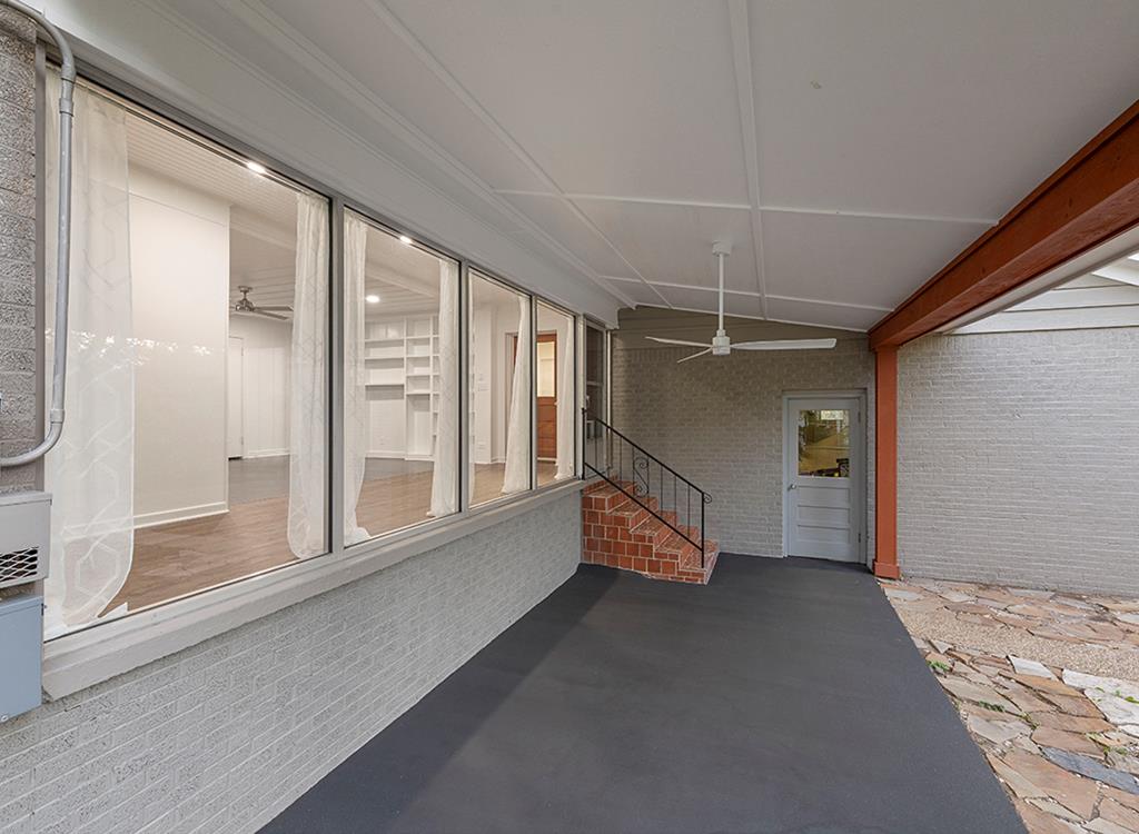 3301 Wood St Property Photo 8