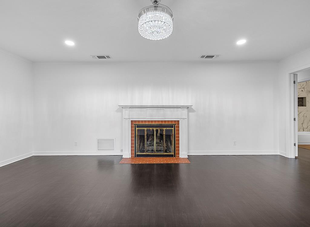 3301 Wood St Property Photo 11