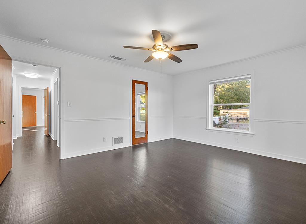 3301 Wood St Property Photo 16