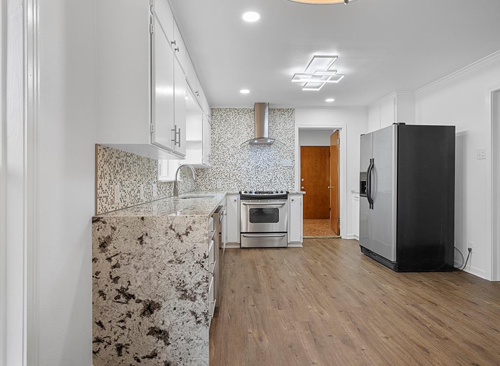 3301 Wood St Property Photo 22