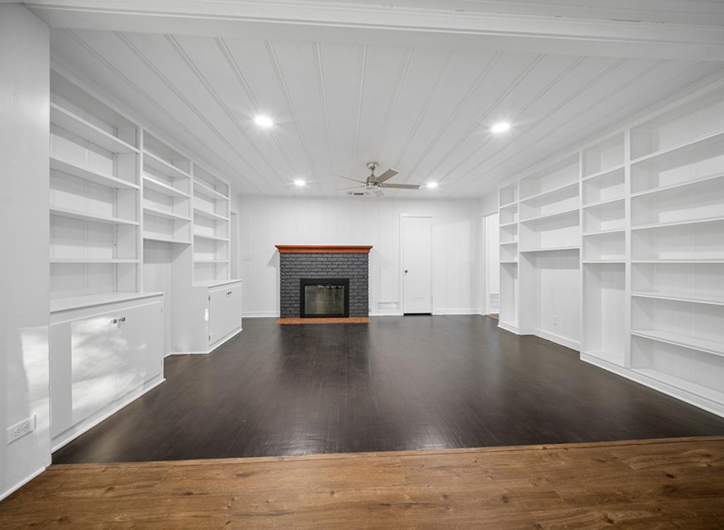 3301 Wood St Property Photo 26