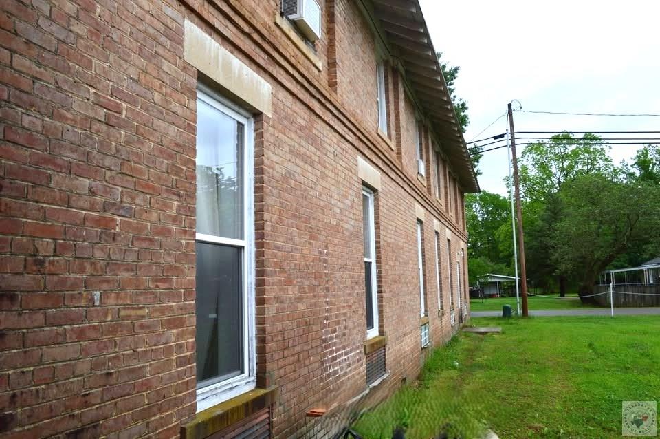 69 Courthouse Square Property Photo 3