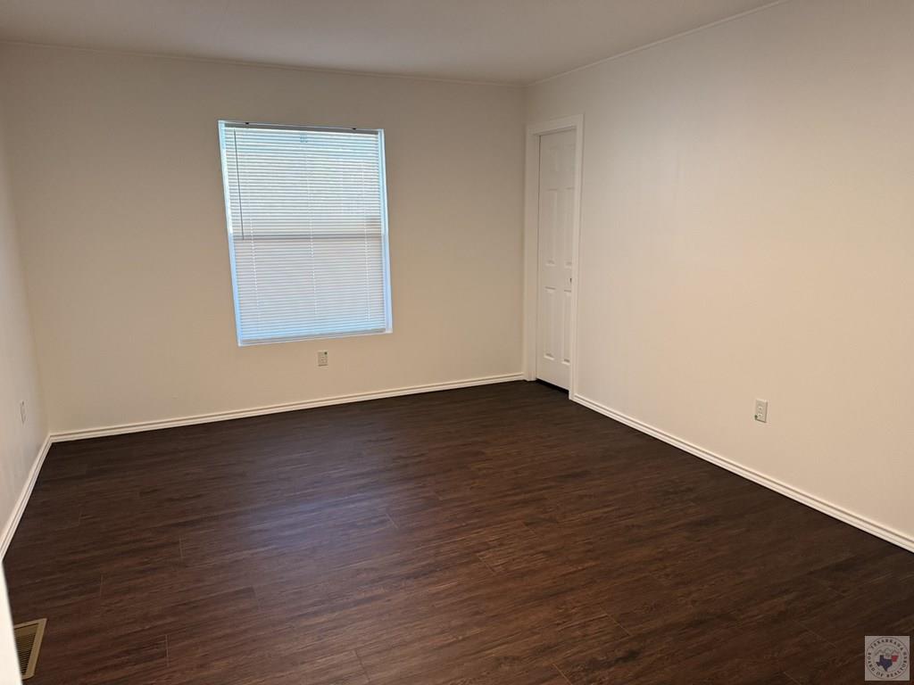 2121 Buchanan Rd Property Photo 10