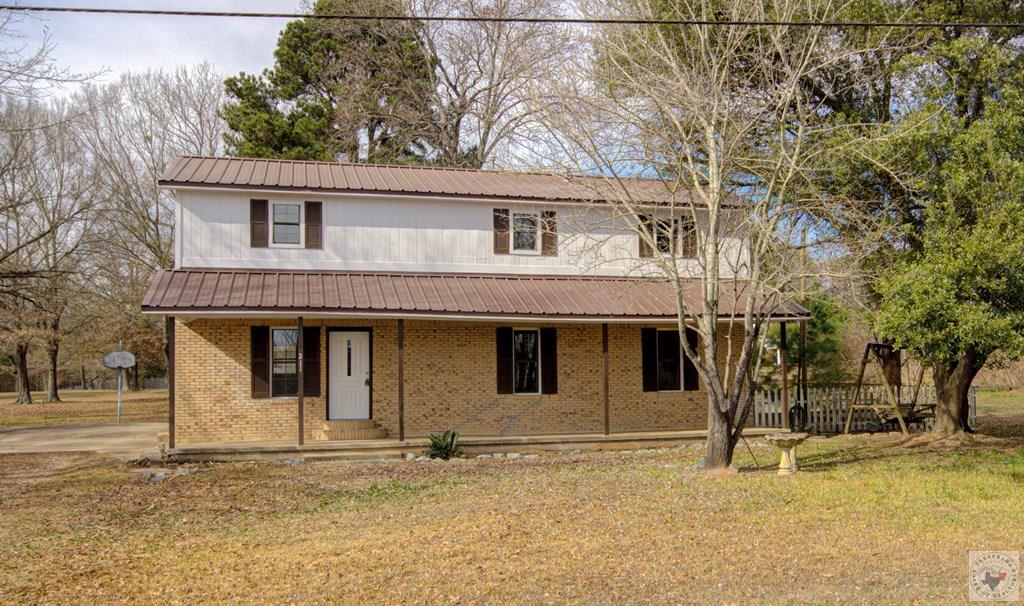 211 Red River Rd N Property Photo 1