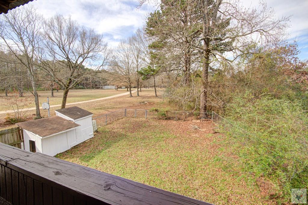 211 Red River Rd N Property Photo 29