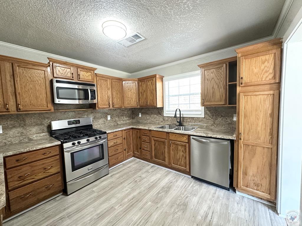 500 Blaylock Property Photo 17