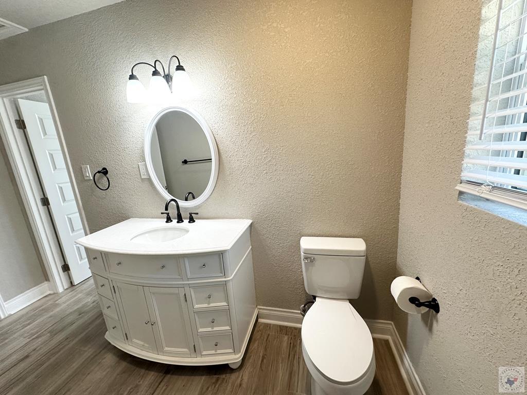 500 Blaylock Property Photo 34
