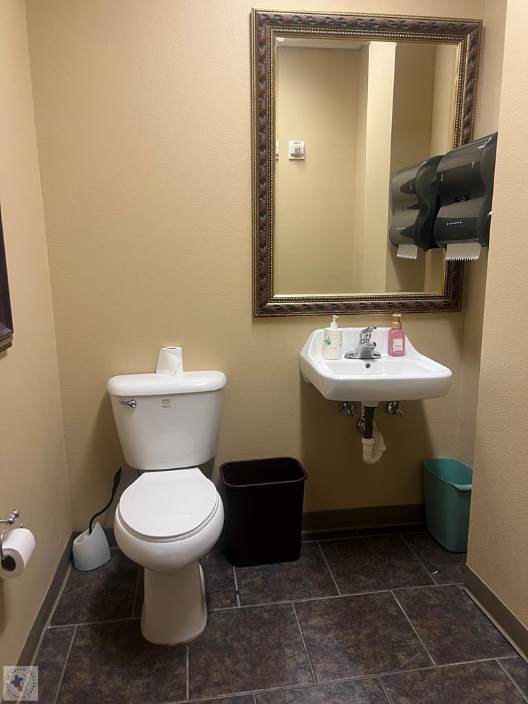 4622 Mcknight Rd Property Photo 17