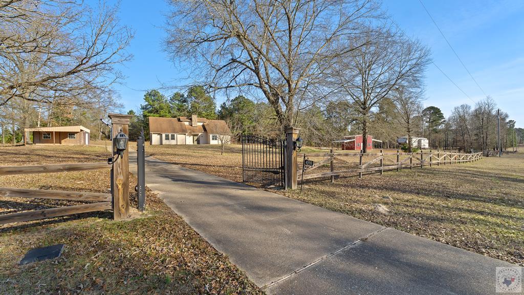 4590 Fm 2328 Property Photo 1