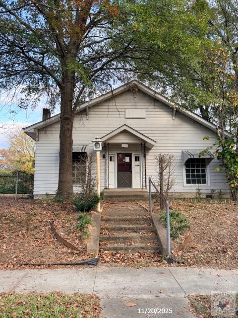 2610 Wood St Property Photo 1