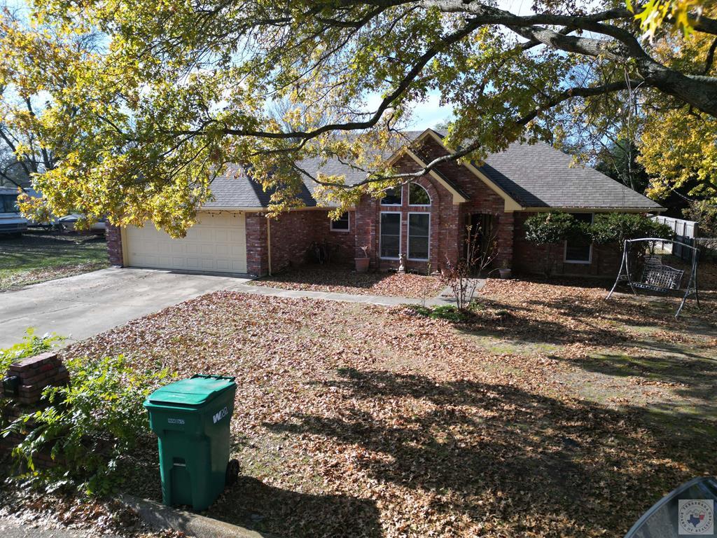 122 David Dr Property Photo 1