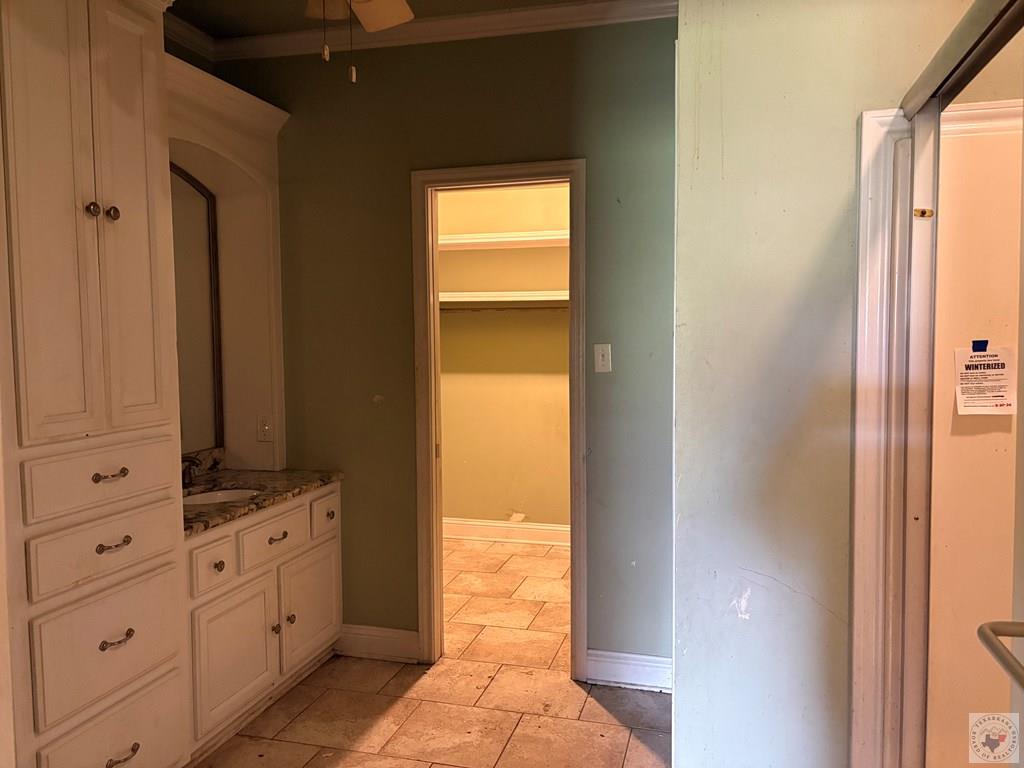140 Wall St Property Photo 14
