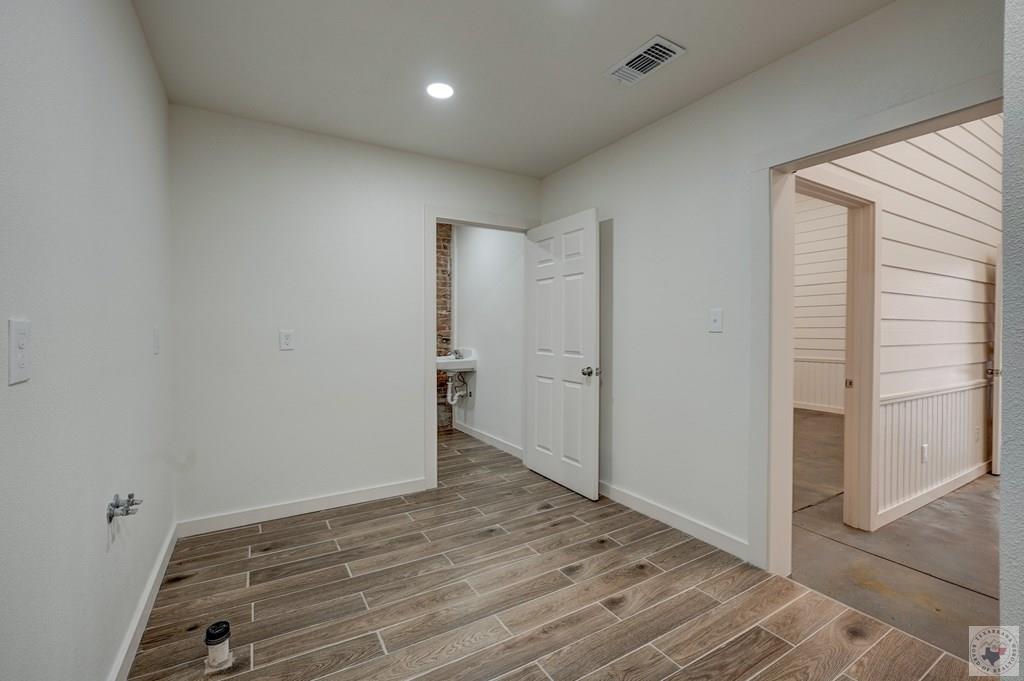 410 N Stateline Property Photo 10