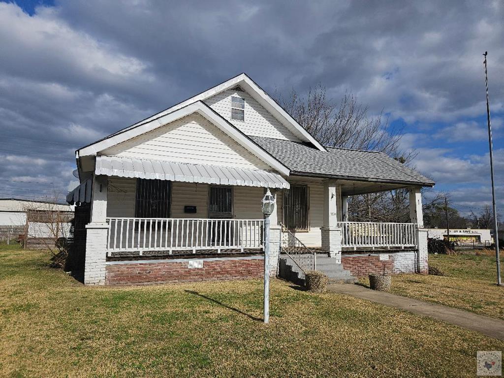 1206 Hazel Property Photo 1