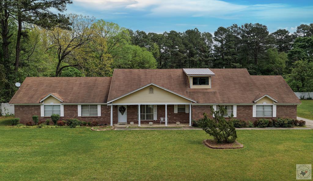 2025 Allen Ln
