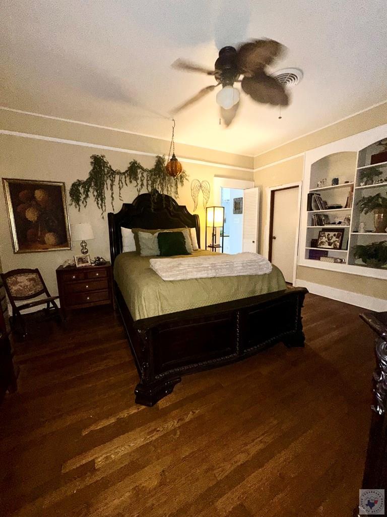 2523 Walnut St Property Photo 8