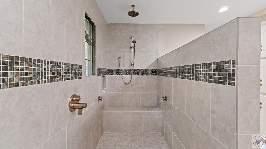 12 Knotty Pine Property Photo 17