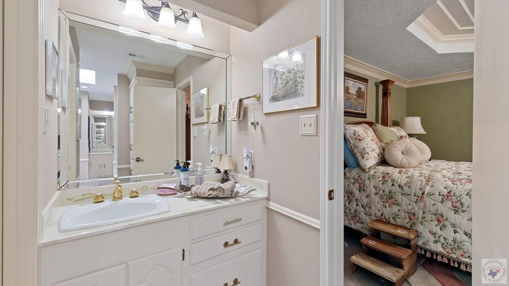 12 Knotty Pine Property Photo 18