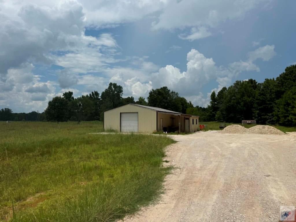 1816 Cr 2105 Property Photo 3
