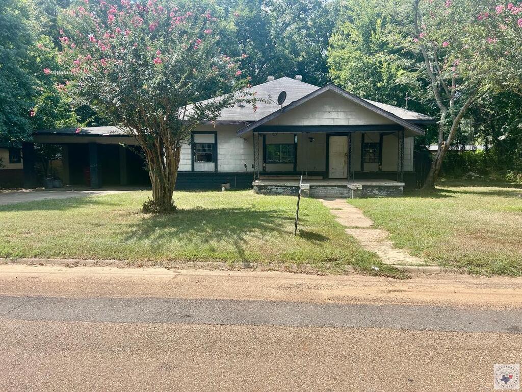 103 N Polk St Property Photo 1