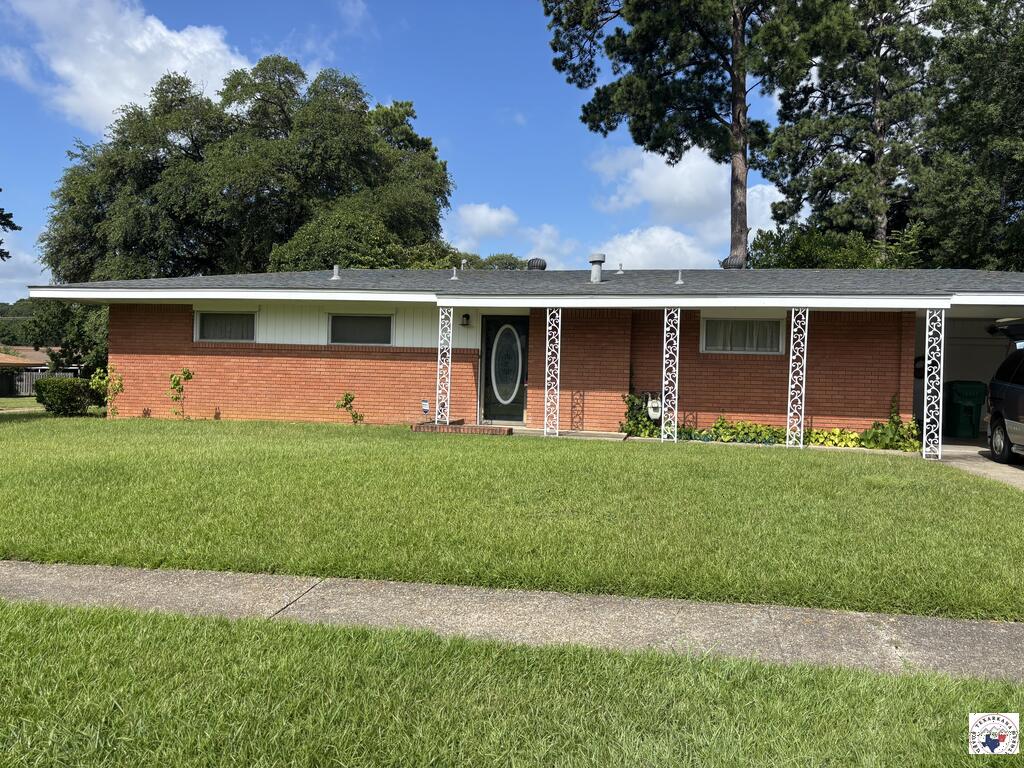 3301 Robinhood Lane Property Photo 1