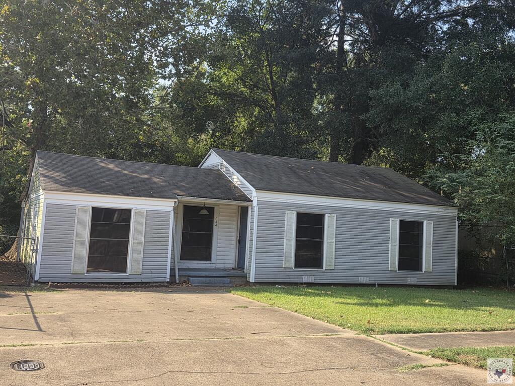 644 Arizona Ave Property Photo 1