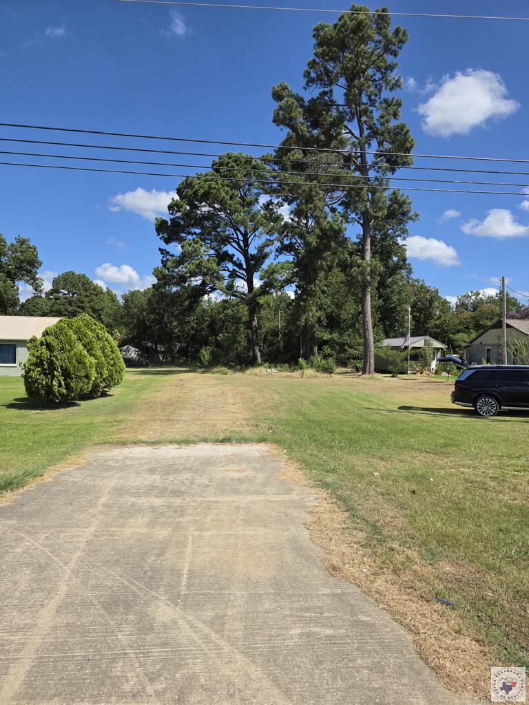 1115 E Front Property Photo 1