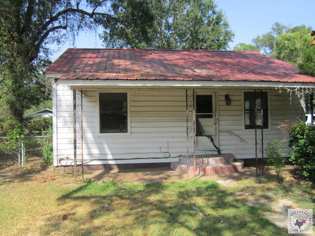 201 Marshall St Property Photo 1