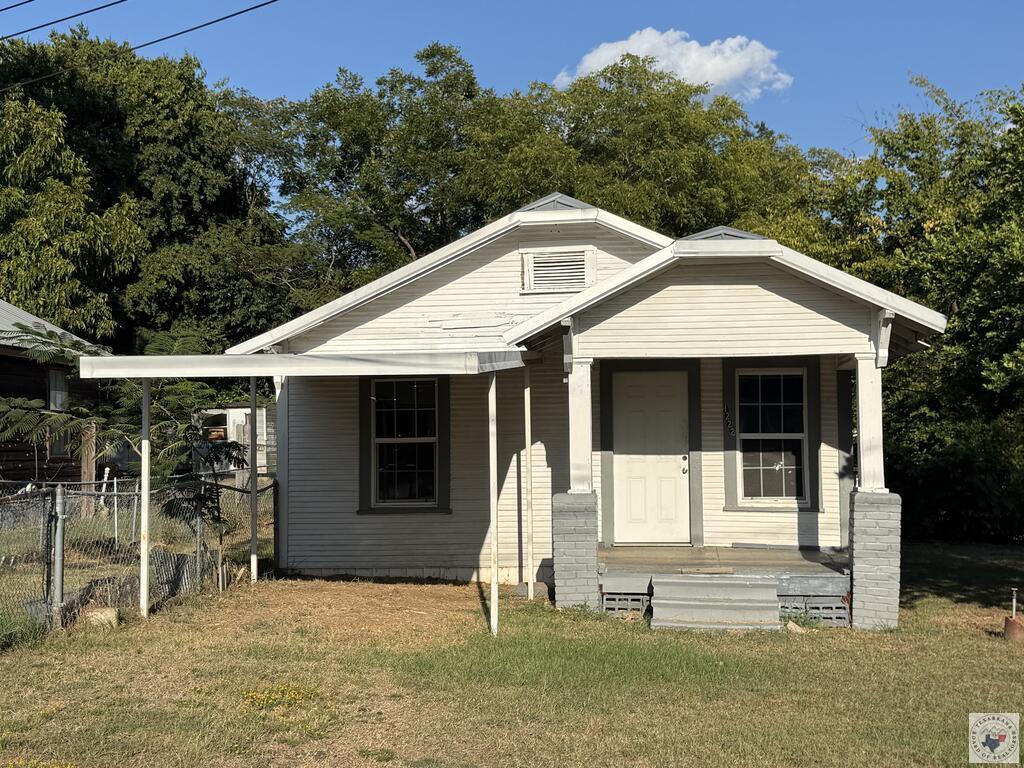 1222 Orleans Property Photo 1