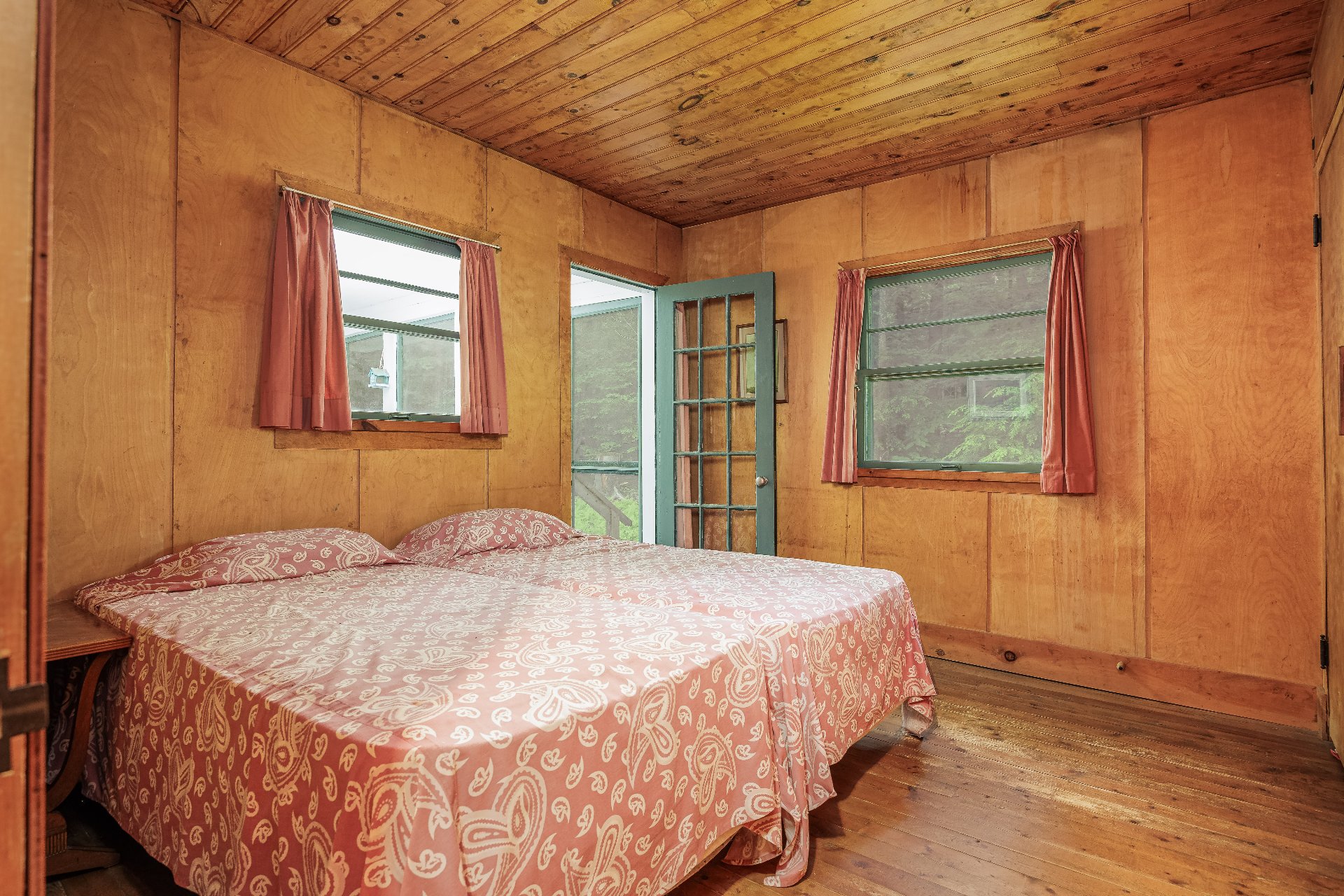 2093 Ch. De Dunany Property Photo 31