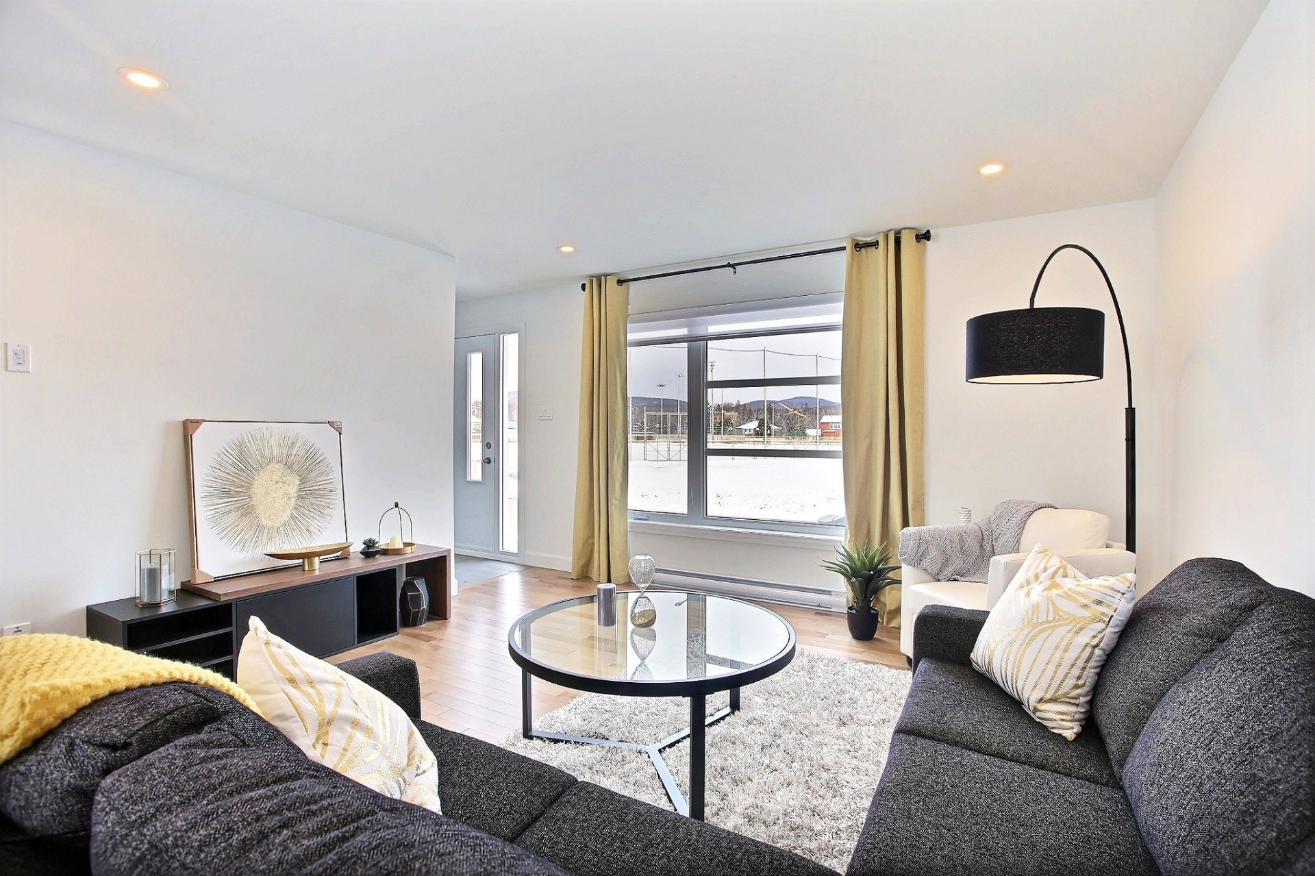 Rue Bissonnet Property Photo 4